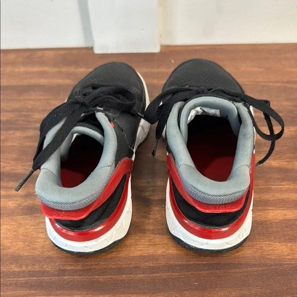 JORDAN AIR JORDAN Black and Red Sneakers Nike Little Boys Size 1 - Picture 5 of 10